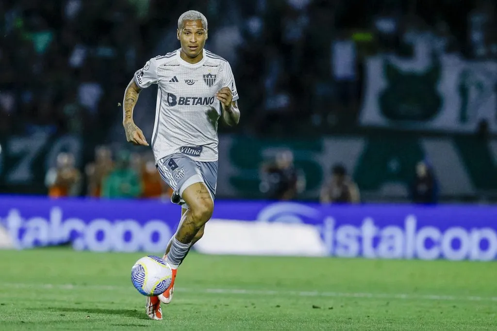 Deyverson jogador do Atlético-MG durante partida contra o Palmeiras no Brinco de Ouro pelo campeonato Brasileiro A 2024. Foto: Marco Miatelo/AGIF