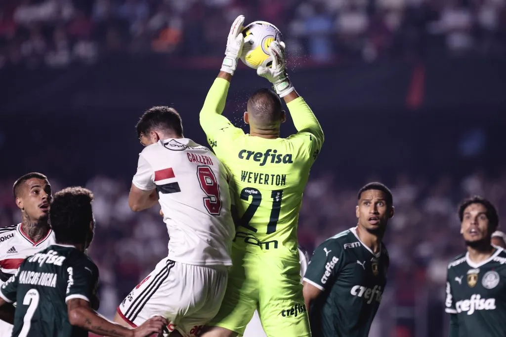 SP – Sao Paulo – 23/06/2022 – COPA DO BRASIL 2022, SAO PAULO X PALMEIRAS – Weverton goleiro do Palmeiras durante partida contra o Sao Paulo no estadio Morumbi pelo campeonato Copa do Brasil 2022. Foto: Ettore Chiereguini/AGIF