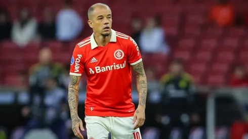 INTERNACIONAL X GUAIRENA - D'Alessandro jogador do Internacional durante partida contra o Guairena no estadio Beira-Rio pelo campeonato Copa Sul-Americana 2022.