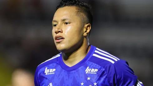 Marlon jogador do Cruzeiro durante partida contra o Bragantino no estadio Nabi Abi Chedid pelo campeonato Brasileiro A 2024.