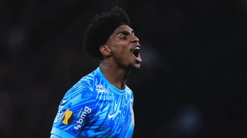 Hugo Souza repercutiu no Corinthians.