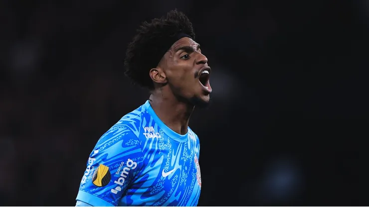Hugo Souza repercutiu no Corinthians.