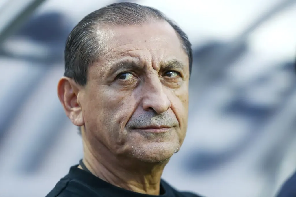 SP – SAO PAULO – 15/02/2025 – PAULISTA 2025, PORTUGUESA X CORINTHIANS – Ramon Diaz tecnico do Corinthians durante partida contra o Portuguesa no estadio Pacaembu pelo campeonato Paulista 2025. Foto: Marco Miatelo/AGIF