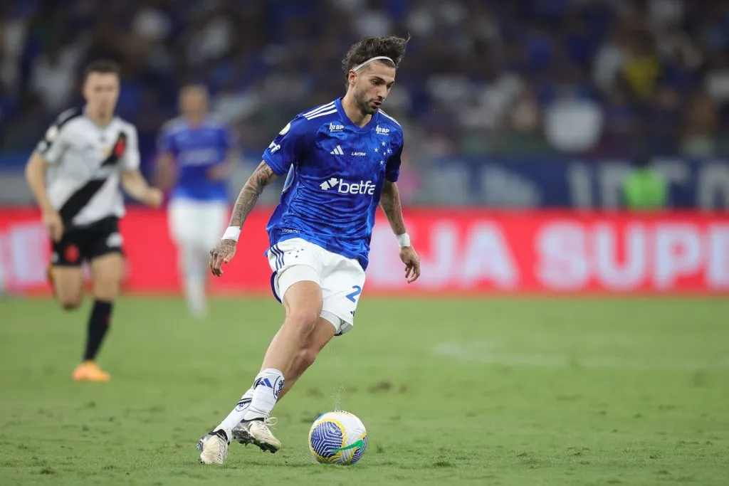 Lautaro Diaz jogador do Cruzeiro durante partida contra o Vasco pelo campeonato Brasileiro A 2024. Foto: Gilson Lobo/AGIF