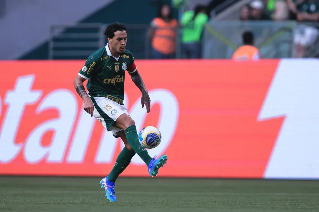 Gustavo Gomez jogador do Palmeiras durante partida contra o São Paulo no estadio Arena Allianz Parque pelo campeonato Brasileiro A 2024. Foto: Ettore Chiereguini/AGIF