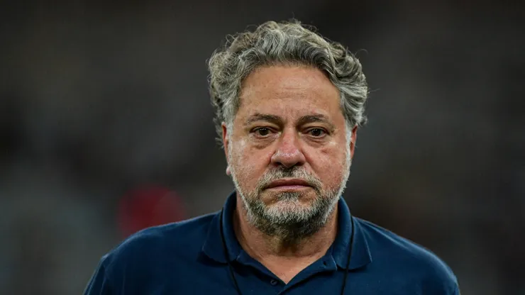 Júlio Casares presidente do São Paulo antes da partida contra o Flamengo no estádio Maracanã pelo campeonato Brasileiro A 2024. Foto: Thiago Ribeiro/AGIF