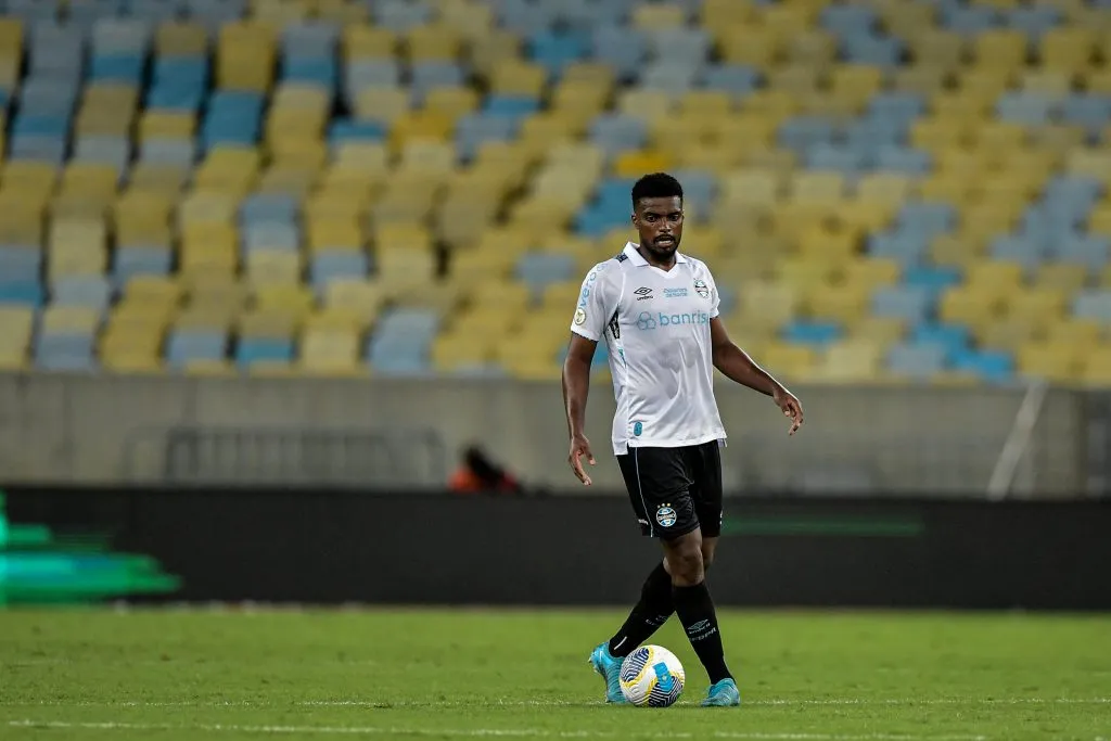 Jemerson jogador do Gremio durante partida contra o Fluminense no estadio Maracana pelo campeonato Brasileiro A 2024. Foto: Thiago Ribeiro/AGIF
