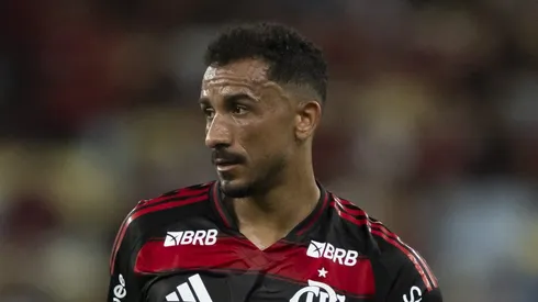 Flamengo recebe aviso sobre Danilo.