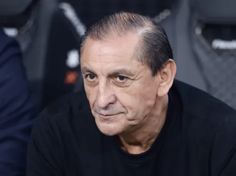 Ramón Díaz 'despacha' rival e comemora final no Corinthians