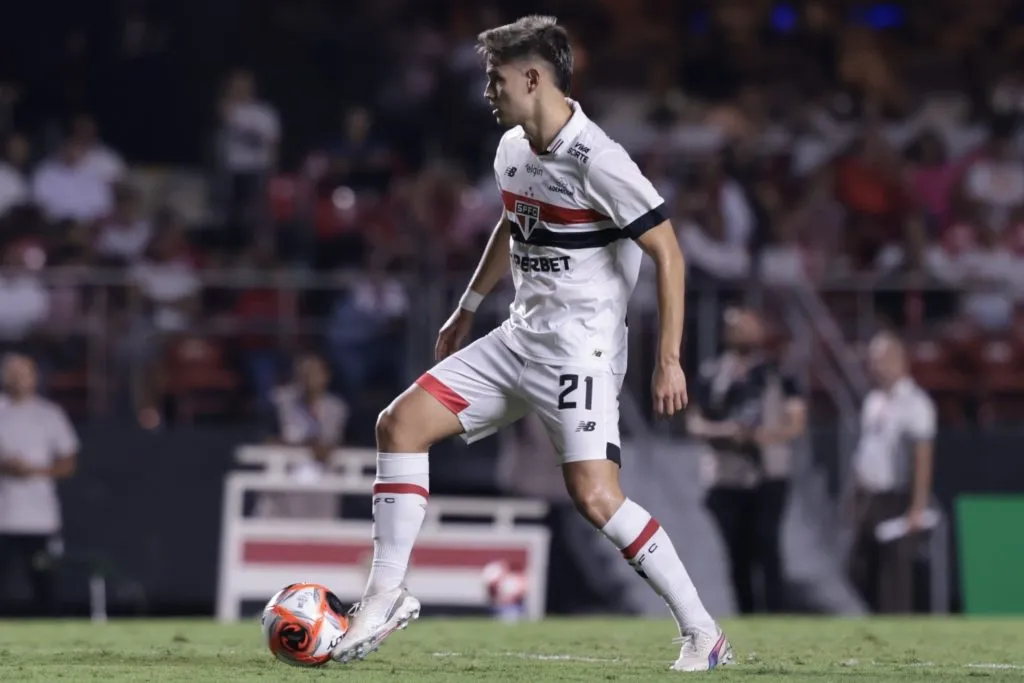 Bobadilla jogador do São Paulo durante partida contra o Guarani no Morumbi pelo campeonato Paulista 2025. Foto: Marcello Zambrana/AGIF