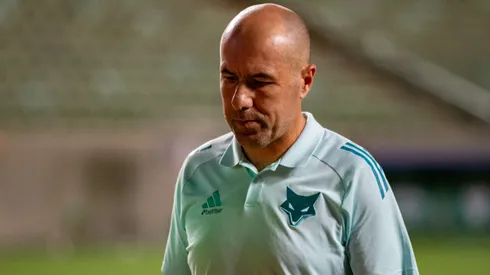 Leonardo Jardim durante confronto contra o América-MG no Campeonato Mineiro de 2025.