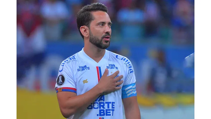Everton Ribeiro durante confronto contra o Boston River na Libertadores 2025.