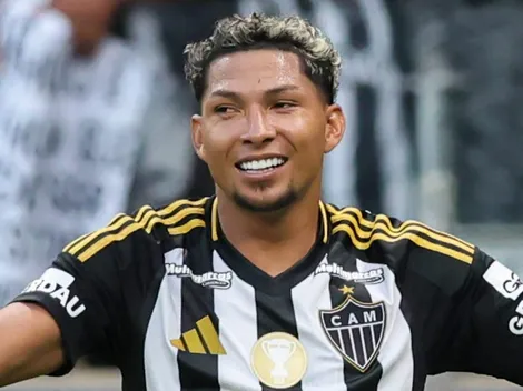 Rony manda recado quente para o Palmeiras após título pelo Galo