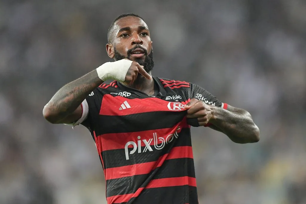 RJ – RIO DE JANEIRO – 15/09/2024 – BRASILEIRO A 2024, FLAMENGO X VASCO – Gerson jogador do Flamengo comemora seu gol durante partida contra o Vasco no estadio Maracana pelo campeonato Brasileiro A 2024. Foto: Thiago Ribeiro/AGIF