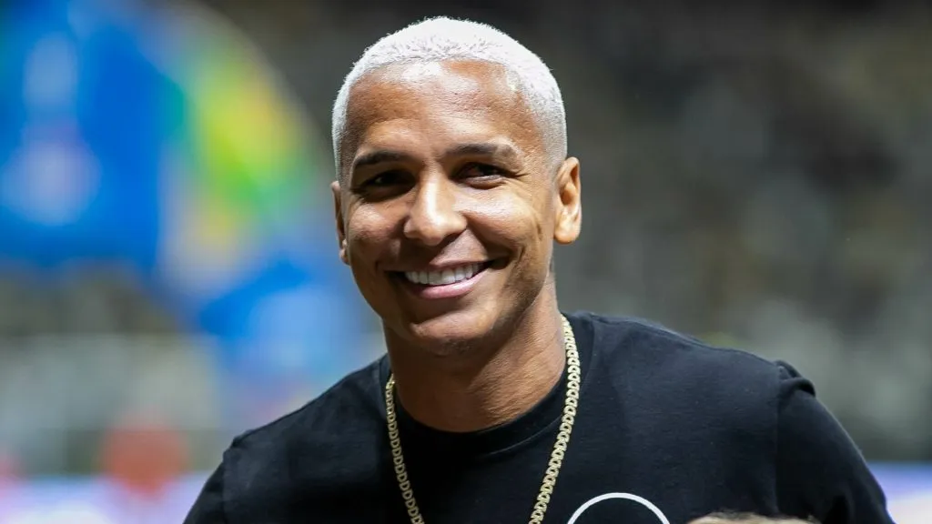 Deyveron segue na mira do Fortaleza. Foto: Fernando Moreno/AGIF