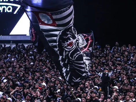 Com cabeça de porco e faixas, torcida do Corinthians provoca Palmeiras