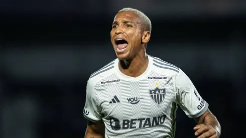 Cuca abre o jogo sobre proposta do Fortaleza por Deyverson