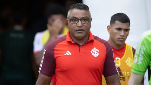 Roger Machado tecnico do Internacional durante partida contra o Fortaleza no estadio Arena Castelao pelo campeonato Brasileiro A 2024. Foto: Baggio Rodrigues/AGIF