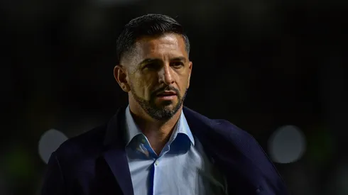Emiliano Diaz Auxiliar técnico do Vasco durante partida contra o Agua Santa no estádio São Januário pelo campeonato Copa Do Brasil 2024. Foto: Thiago Ribeiro/AGIF