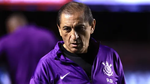 Ramon Diaz tecnico do Corinthians durante partida contra o Sao Paulo no estadio Morumbi pelo campeonato Paulista 2025.