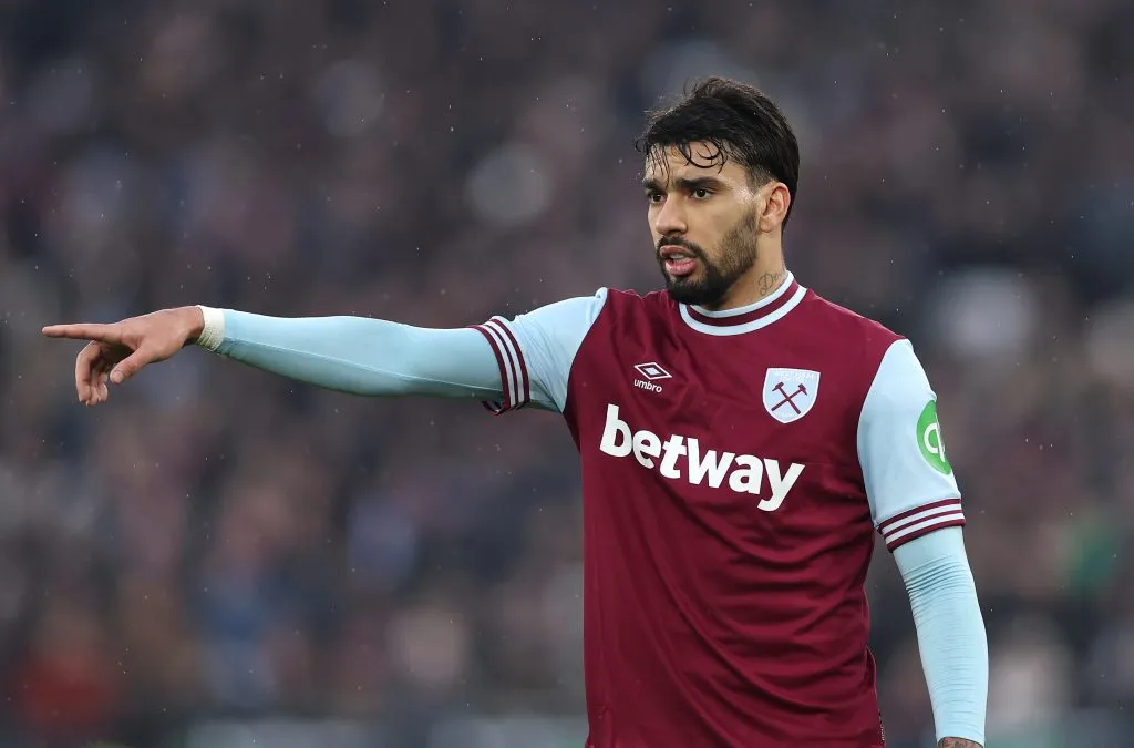 LONDON, ENGLAND – FEBRUARY 15: Lucas Paqueta of West Ham points instructions during the Premier League match between West Ham United FC and Brentford FC at London Stadium on February 15, 2025 in London, England. (Photo by Julian Finney/Getty Images)