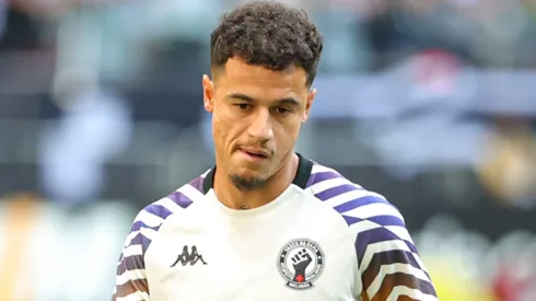 Coutinho antes de partida contra o Atlético-MG no Brasileirão 2024.