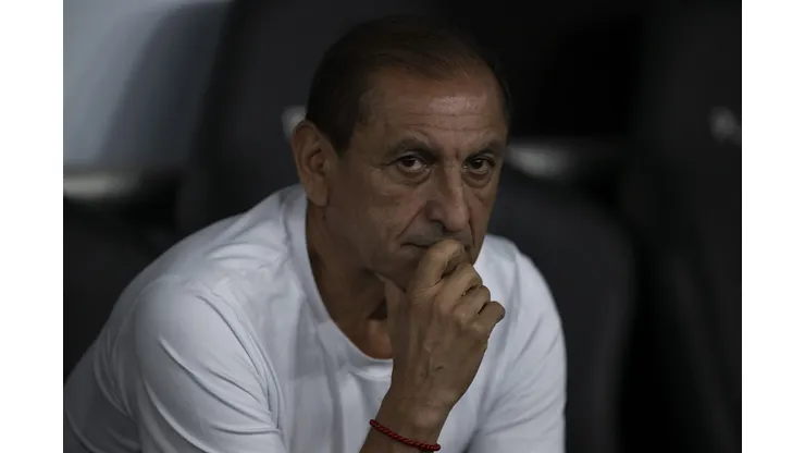 Ramón Díaz durante confronto contra o Botafogo no Brasileirão 2024.