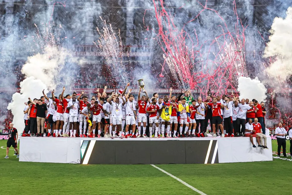 Milton Leite elogiou o Inter – Foto: Maxi Franzoi/AGIF.