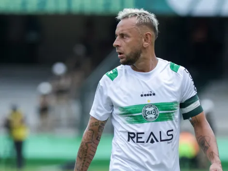 Bomba sobre Rafinha ferve nos bastidores do Flamengo