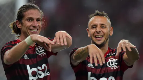 Filipe Luís e Rafinha em partida pelo Flamengo em 2020. Foto: Thiago Ribeiro/AGIF
