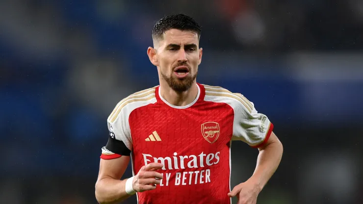 Jorginho do Arsenal durante a partida da Premier League entre Chelsea FC e Arsenal FC em Stamford Bridge em 21 de outubro de 2023 em Londres, Inglaterra. (Foto de Justin Setterfield/Getty Images)