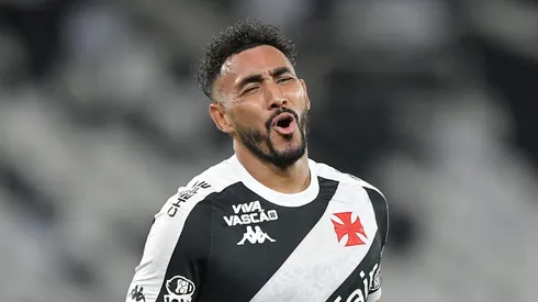 Payet não renovou com o Vasco.