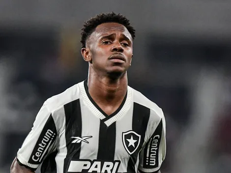 Fisioterapeuta do Botafogo é sincero sobre situação do atacante Jeffinho