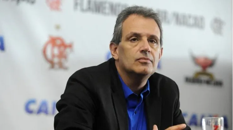 Luiz Eduardo Baptista, no comando do Flamengo desde janeiro, tem buscado renegociar alguns compromissos formalizados antes de sua posse - Flamengo - Foto: Reprodução