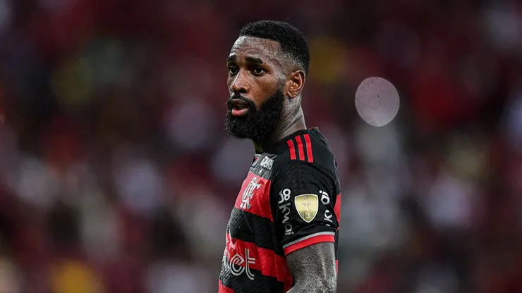 RJ - RIO DE JANEIRO - 15/05/2024 - COPA LIBERTADORES 2024, FLAMENGO X BOLIVAR - Gerson jogador do Flamengo durante partida contra o Bolivar no estadio Maracana pelo campeonato Copa Libertadores 2024. Foto: Thiago Ribeiro/AGIF