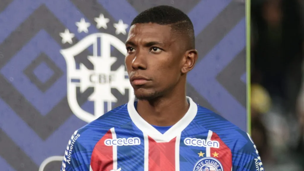Kanu desfalcará o Bahia – Foto: Robson Mafra/AGIF.