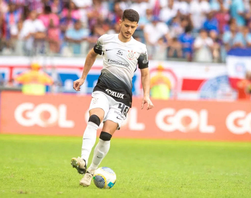 Hugo jogador do Corinthians durante partida contra o Bahia na Arena Fonte Nova pelo campeonato Brasileiro A 2024. Foto: Jhony Pinho/AGIF