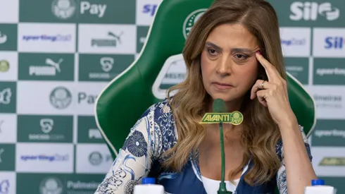 Leila Pereira durante entrevista coletiva no Palmeiras.
