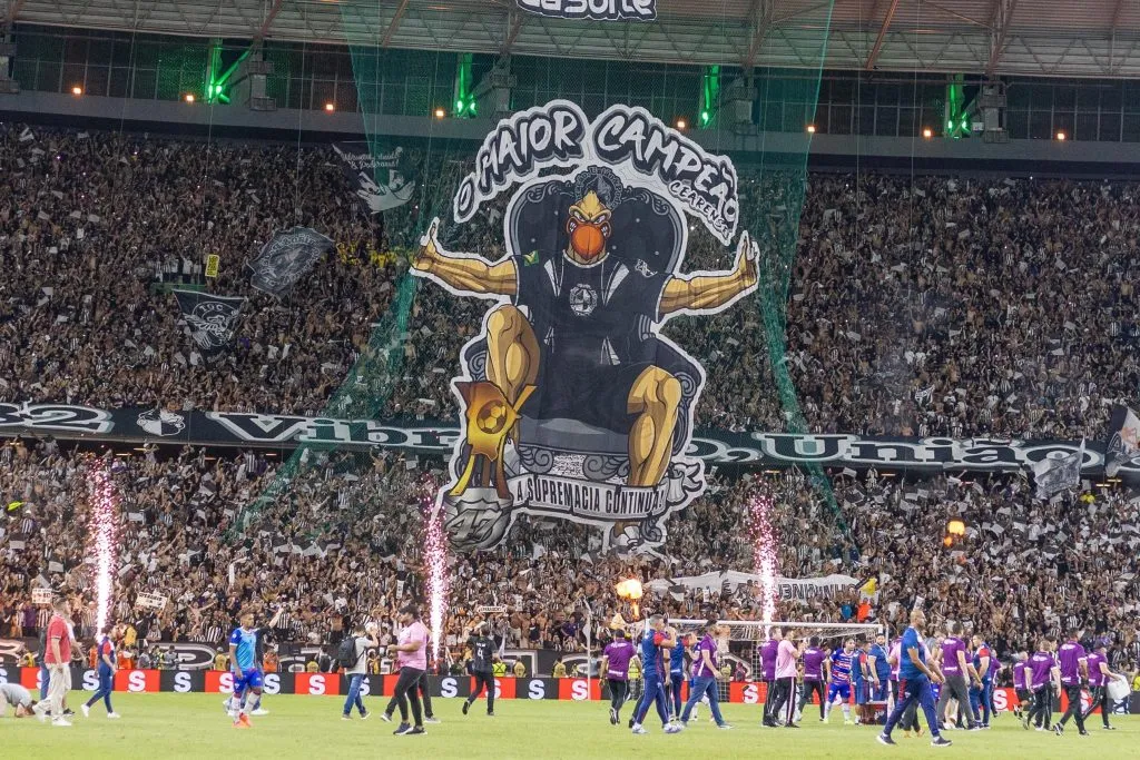 Torcida durante partida entre Ceara e Fortaleza no estadio Arena Castelao pelo campeonato Cearense 2025. Foto: Baggio Rodrigues/AGIF