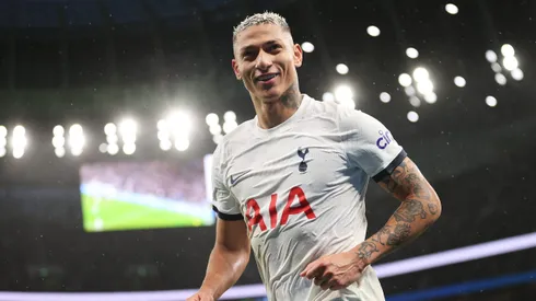 Richarlison em partida pelo Tottenham. (Photo by Julian Finney/Getty Images)