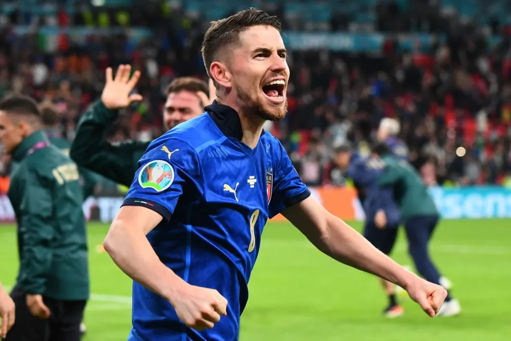 LONDON, ENGLAND – JULY 06: Jorginho of Italy celebrates scoring their sides winning penalty in the penalty shoot out during the UEFA Euro 2020 Championship Semi-final match between Italy and Spain at Wembley Stadium on July 06, 2021 in London, England. (Photo by Claudio Villa/Getty Images)