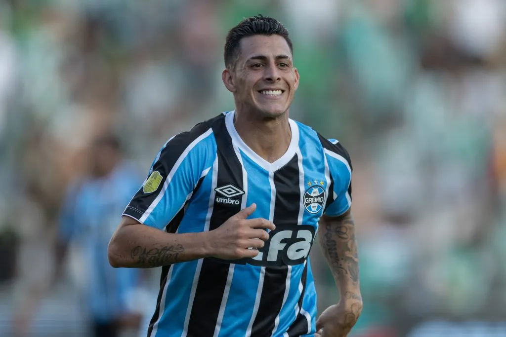 RS – CAXIAS DO SUL – 01/03/2025 – GAUCHO 2025, JUVENTUDE X GREMIO – Pavon jogador do Gremio durante partida contra o Juventude no estadio Alfredo Jaconi pelo campeonato Gaucho 2025. Foto: Liamara Polli/AGIF