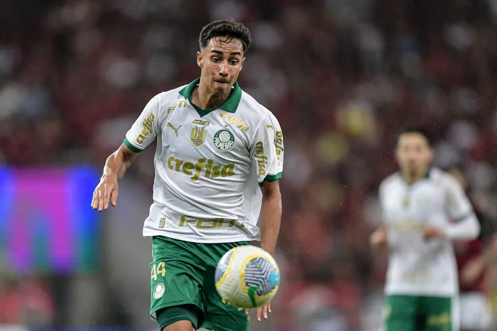 RJ – RIO DE JANEIRO – 31/07/2024 – BRASILEIRO A 2024, FLAMENGO X PALMEIRAS – Vitor Reis jogador do Palmeiras durante partida contra o Flamengo no estadio Maracana pelo campeonato Brasileiro A 2024. Foto: Thiago Ribeiro/AGIF