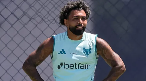 Gabigol durante treinamento do Cruzeiro.