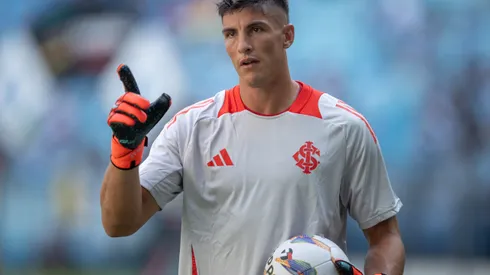 Rochet durante confronto contra o Grêmio no Campeonato Gaúcho de 2025.