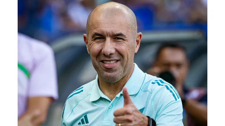 Leonardo Jardim durante confronto contra o América-MG no Campeonato Mineiro de 2025.