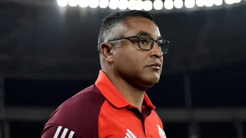 RJ – RIO DE JANEIRO – 20/07/2024 – BRASILEIRO A 2024, BOTAFOGO X INTERNACIONAL – Roger Machado tecnico do Internacional durante partida contra o Botafogo no estadio Engenhao pelo campeonato Brasileiro A 2024. Foto: Thiago Ribeiro/AGIF