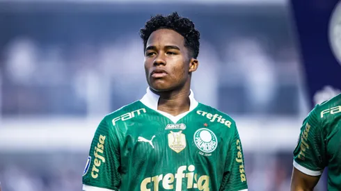 Endrick jogador do Palmeiras durante partida contra o Santos no estadio Vila Belmiro pelo campeonato Paulista 2024.