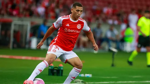 RS – PORTO ALEGRE – 30/10/2024 – BRASILEIRO A 2024, INTERNACIONAL X FLAMENGO – Gabriel Carvalho jogador do Internacional durante partida contra o Flamengo no estadio Beira-Rio pelo campeonato Brasileiro A 2024. Foto: Luiz Erbes/AGIF