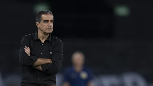 Renato Paiva técnico do Botafogo durante partida contra o Novorizontino no estádio Engenhão pelo campeonato Amistoso. Foto: Jorge Rodrigues/AGIF